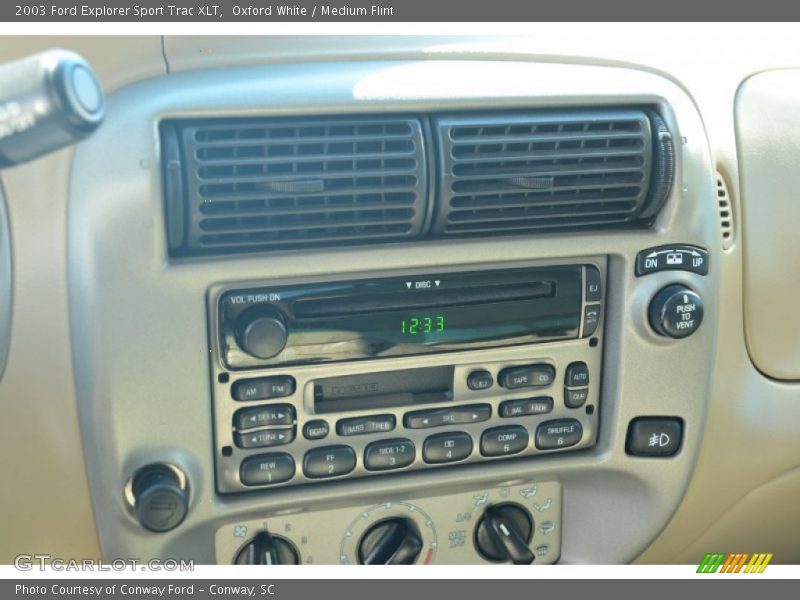 Oxford White / Medium Flint 2003 Ford Explorer Sport Trac XLT