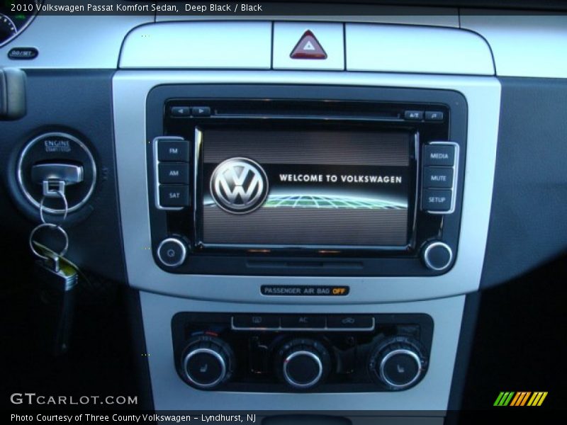Deep Black / Black 2010 Volkswagen Passat Komfort Sedan