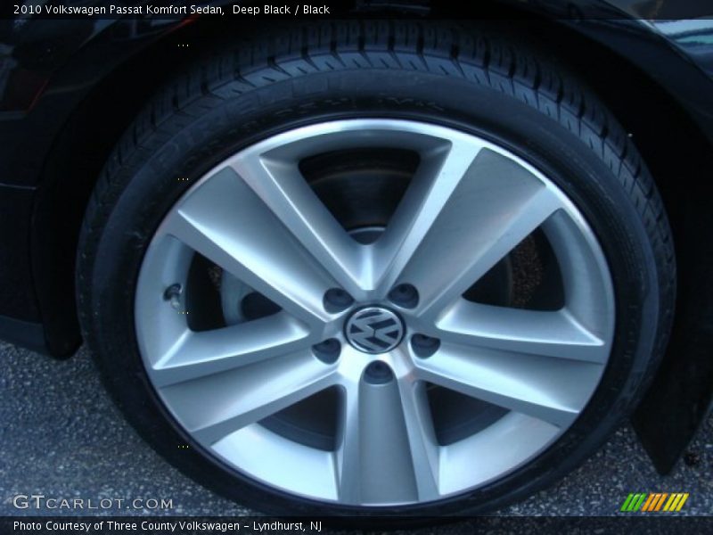 Deep Black / Black 2010 Volkswagen Passat Komfort Sedan