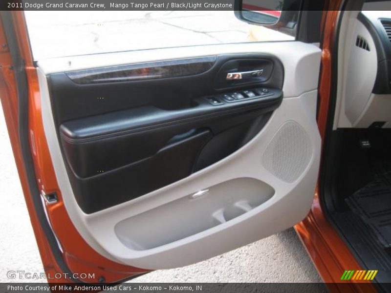 Mango Tango Pearl / Black/Light Graystone 2011 Dodge Grand Caravan Crew
