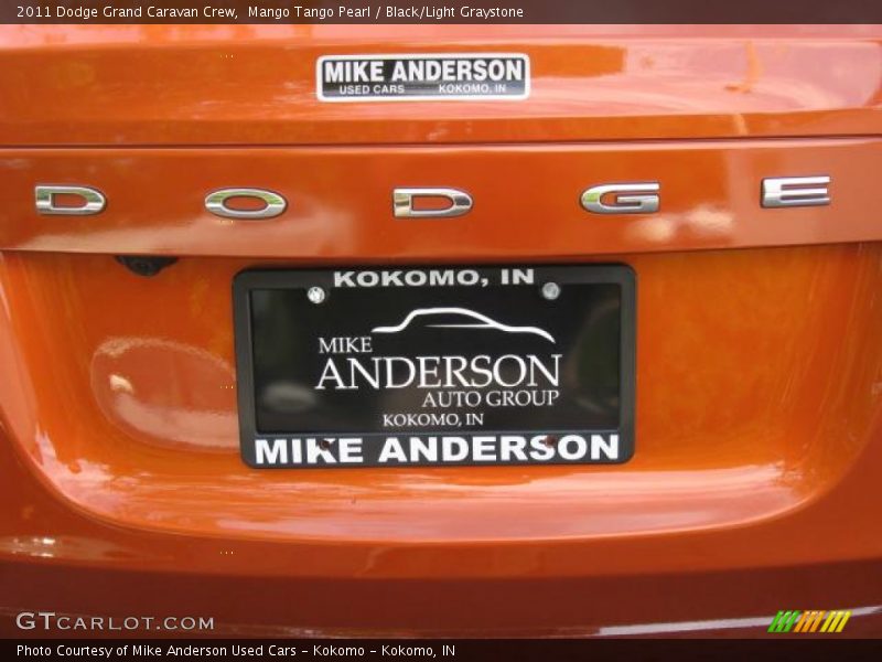 Mango Tango Pearl / Black/Light Graystone 2011 Dodge Grand Caravan Crew