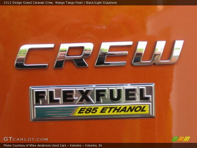 Mango Tango Pearl / Black/Light Graystone 2011 Dodge Grand Caravan Crew