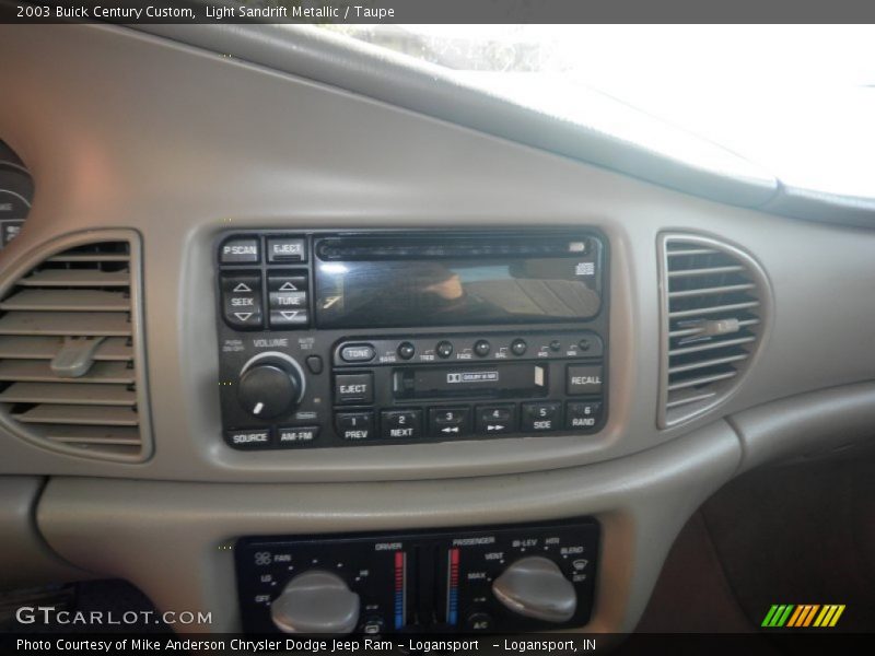 Light Sandrift Metallic / Taupe 2003 Buick Century Custom