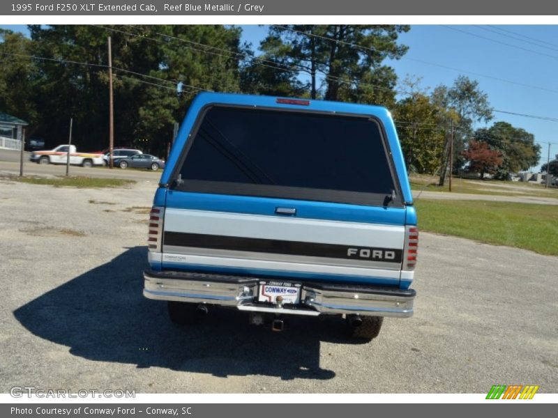 Reef Blue Metallic / Grey 1995 Ford F250 XLT Extended Cab