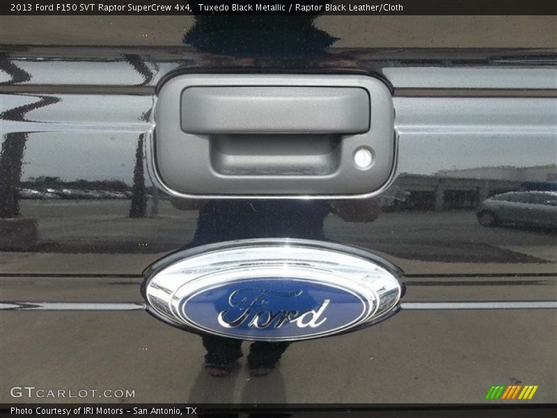Tuxedo Black Metallic / Raptor Black Leather/Cloth 2013 Ford F150 SVT Raptor SuperCrew 4x4