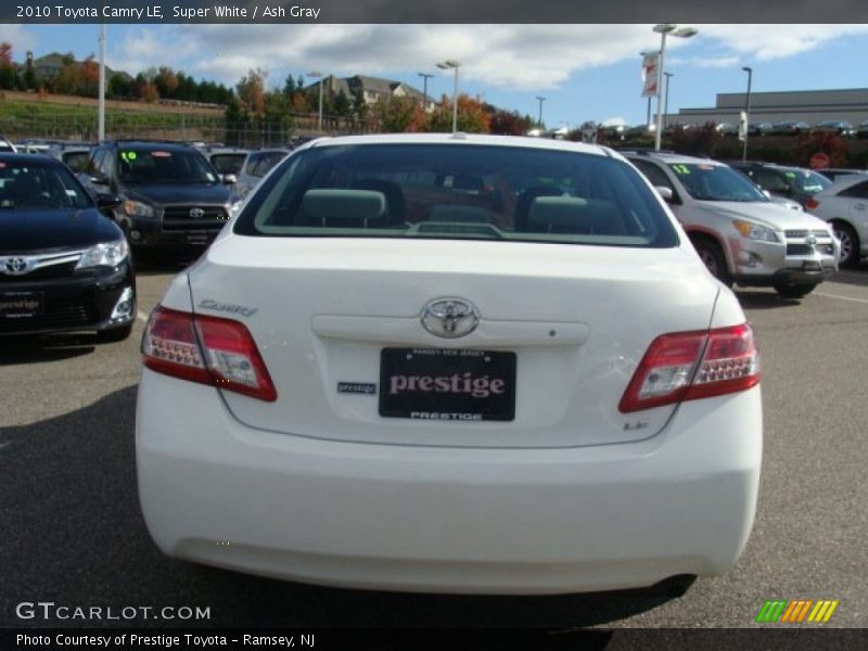 Super White / Ash Gray 2010 Toyota Camry LE