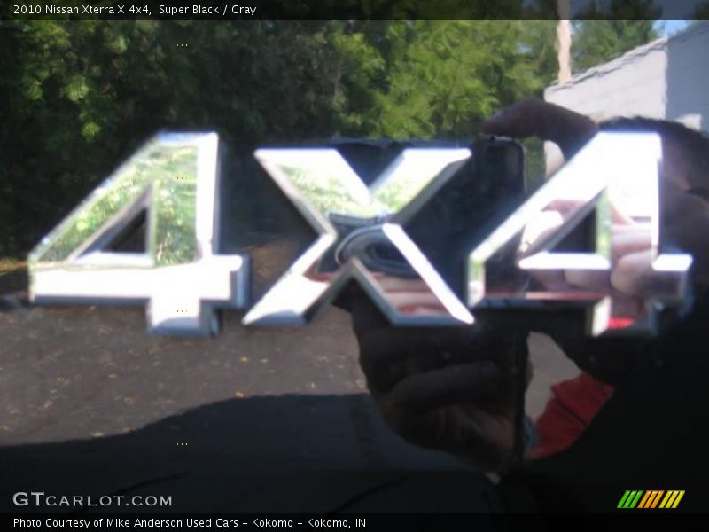 Super Black / Gray 2010 Nissan Xterra X 4x4