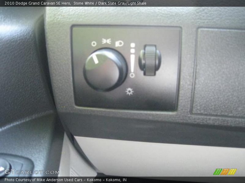 Stone White / Dark Slate Gray/Light Shale 2010 Dodge Grand Caravan SE Hero