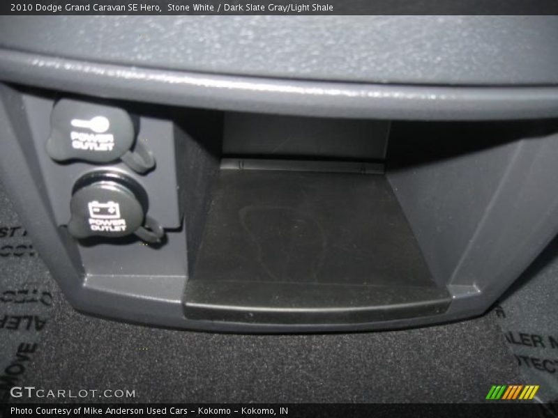Stone White / Dark Slate Gray/Light Shale 2010 Dodge Grand Caravan SE Hero