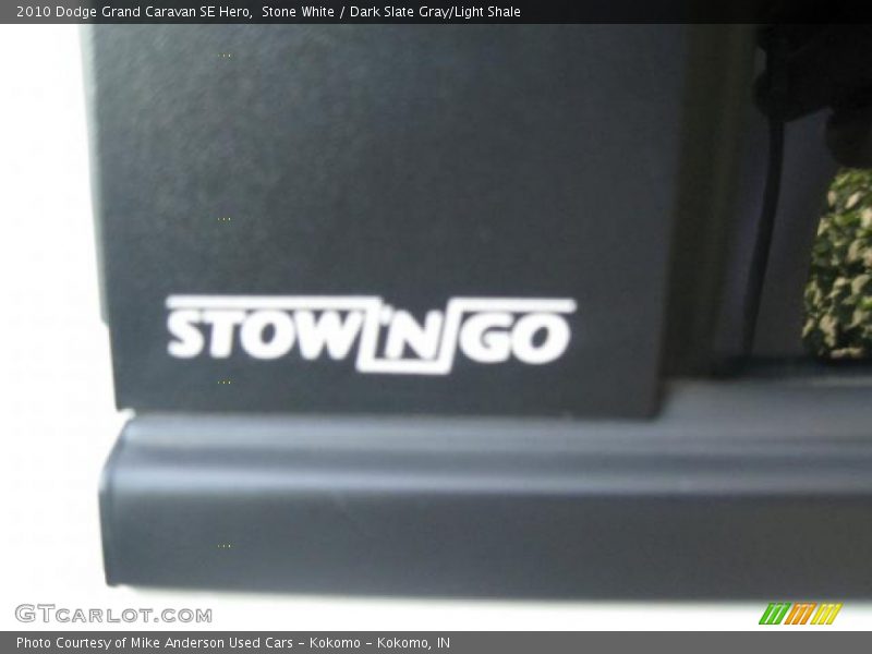 Stone White / Dark Slate Gray/Light Shale 2010 Dodge Grand Caravan SE Hero