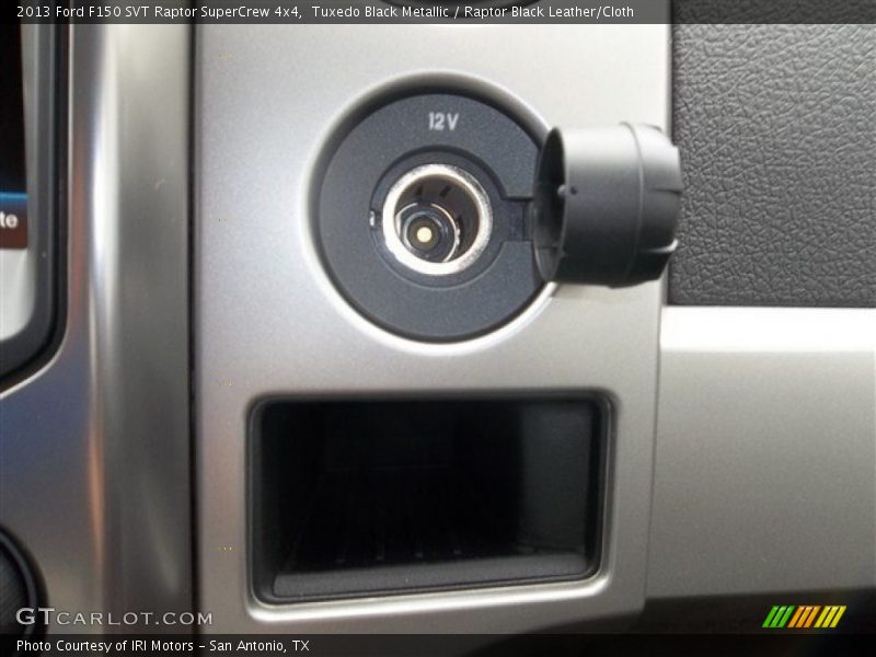 Tuxedo Black Metallic / Raptor Black Leather/Cloth 2013 Ford F150 SVT Raptor SuperCrew 4x4