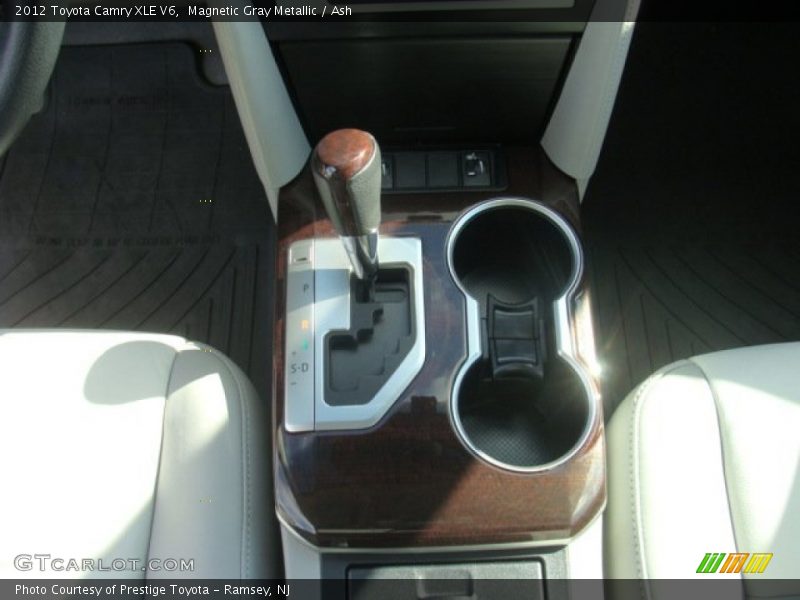 Magnetic Gray Metallic / Ash 2012 Toyota Camry XLE V6
