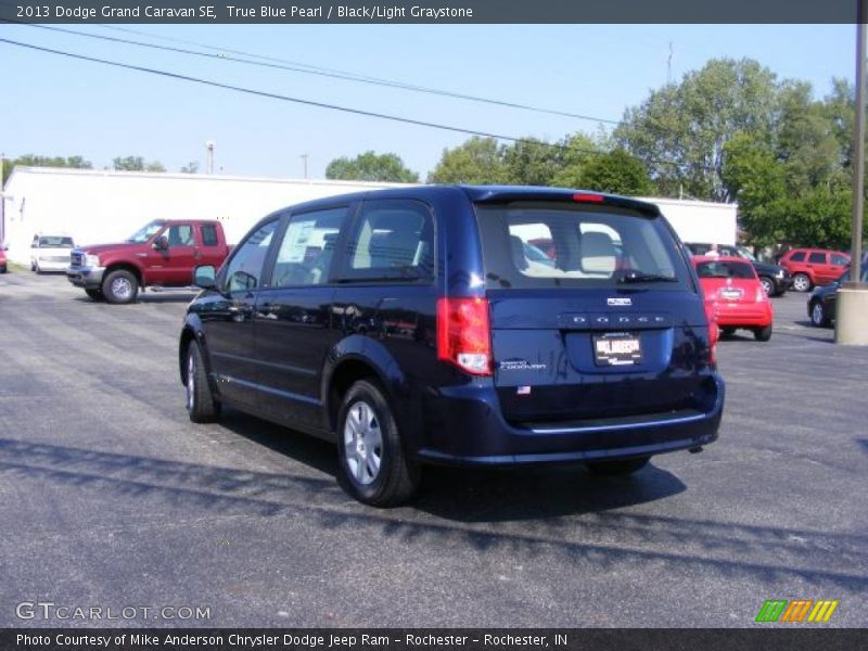 True Blue Pearl / Black/Light Graystone 2013 Dodge Grand Caravan SE
