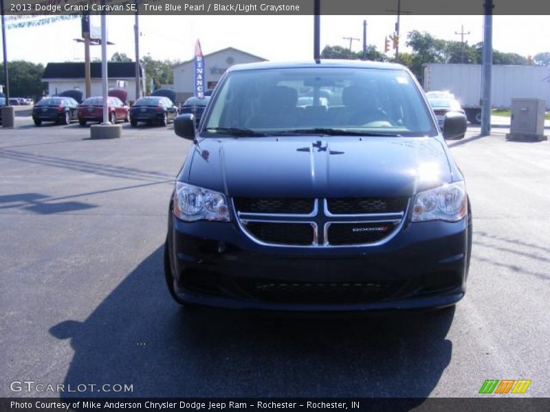 True Blue Pearl / Black/Light Graystone 2013 Dodge Grand Caravan SE