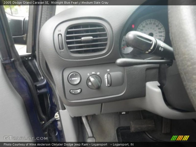 Midnight Blue Pearl / Medium Slate Gray 2005 Dodge Grand Caravan SE