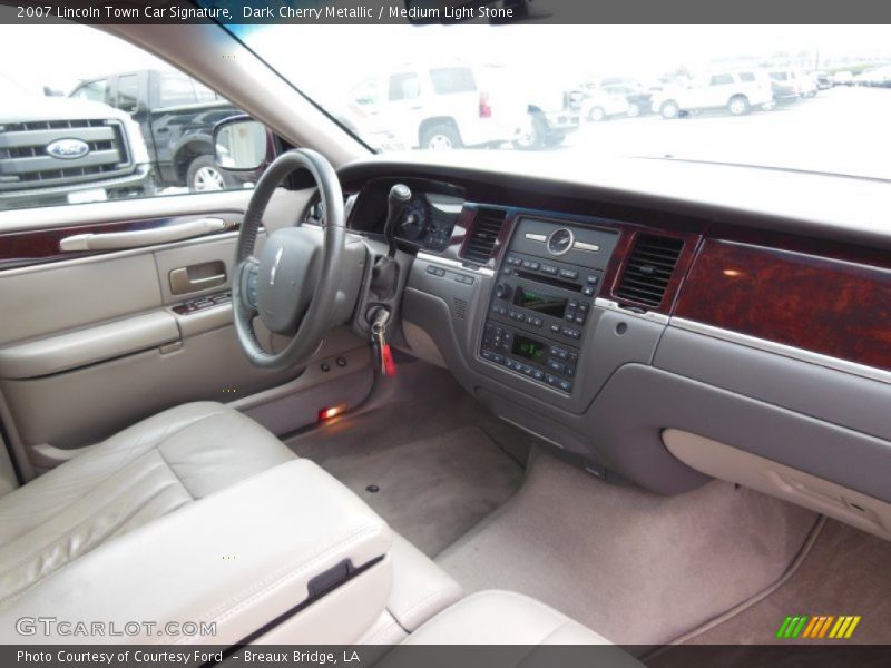 Dark Cherry Metallic / Medium Light Stone 2007 Lincoln Town Car Signature