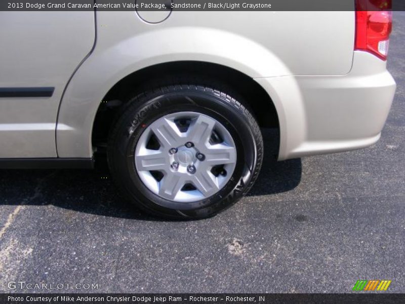 Sandstone / Black/Light Graystone 2013 Dodge Grand Caravan American Value Package