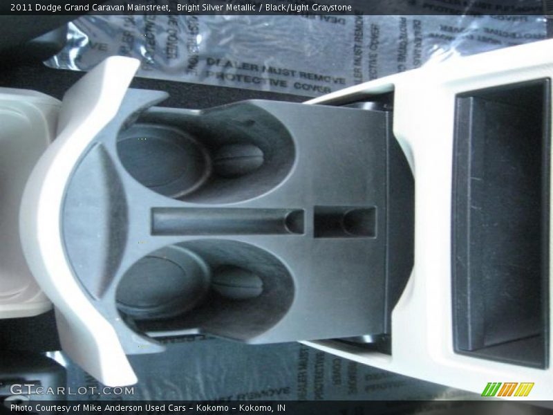 Bright Silver Metallic / Black/Light Graystone 2011 Dodge Grand Caravan Mainstreet