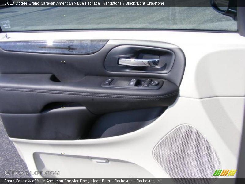 Sandstone / Black/Light Graystone 2013 Dodge Grand Caravan American Value Package