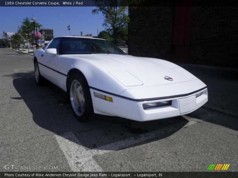 Front 3/4 View of 1989 Corvette Coupe