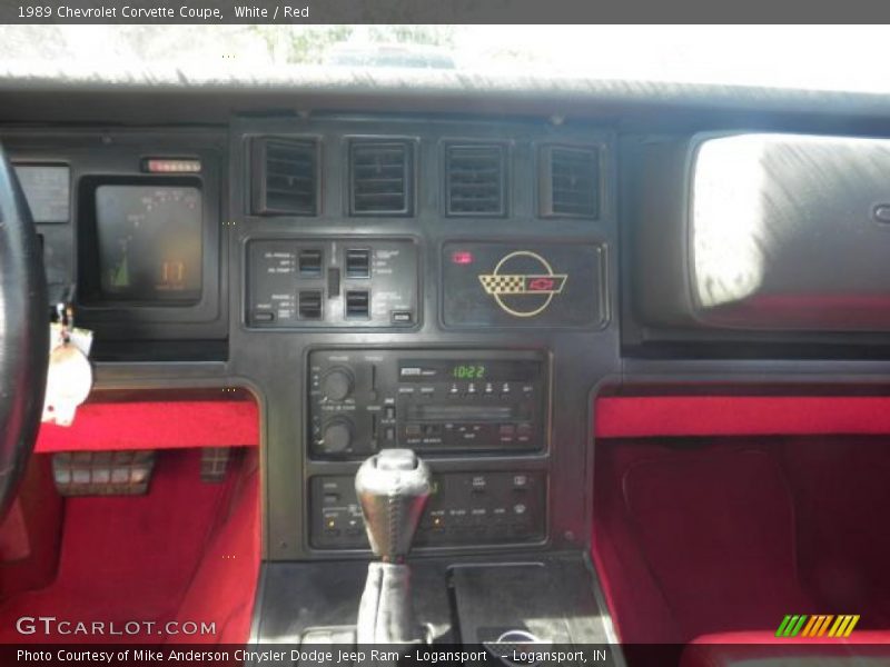 Controls of 1989 Corvette Coupe