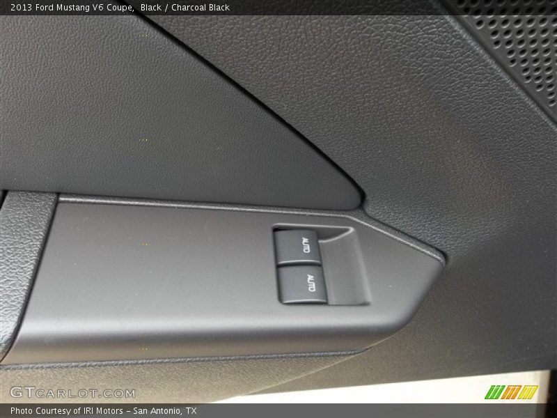 Black / Charcoal Black 2013 Ford Mustang V6 Coupe