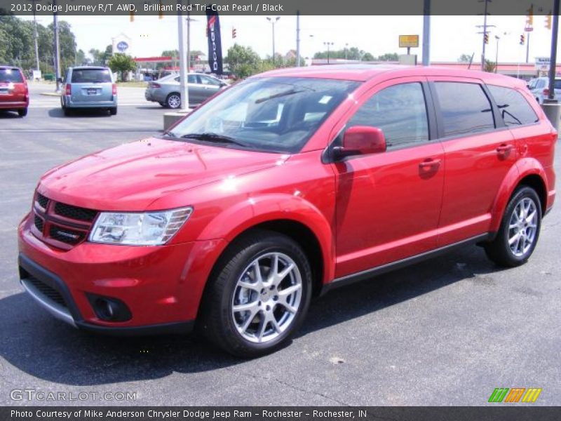 Front 3/4 View of 2012 Journey R/T AWD