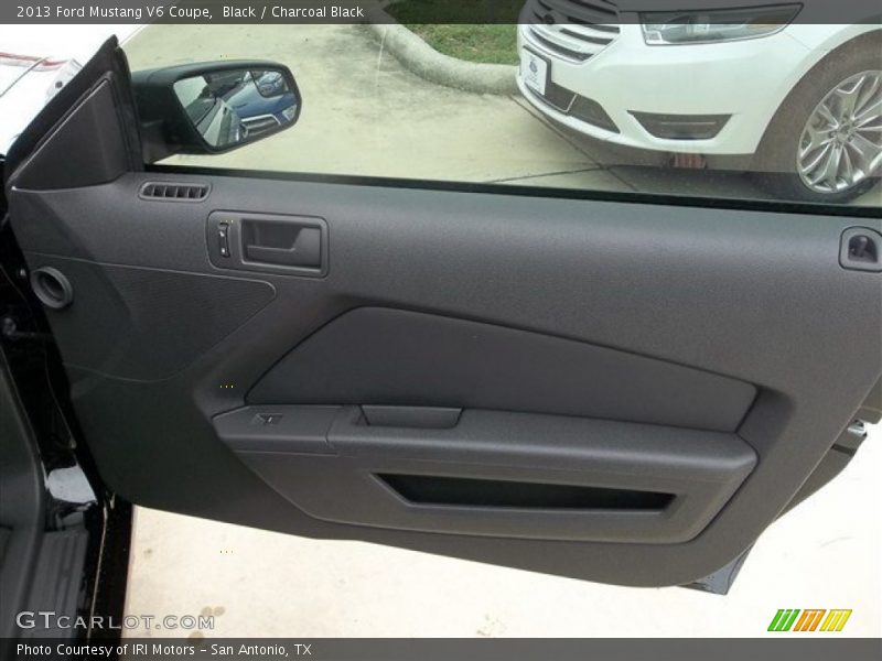 Black / Charcoal Black 2013 Ford Mustang V6 Coupe