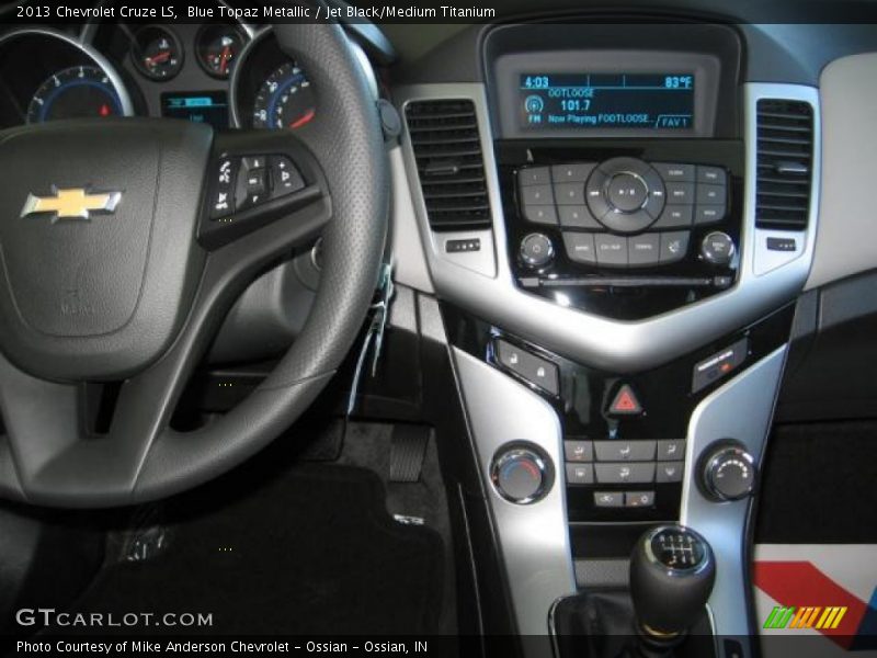 Blue Topaz Metallic / Jet Black/Medium Titanium 2013 Chevrolet Cruze LS