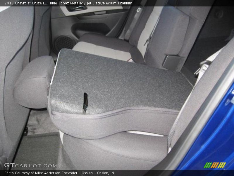 Blue Topaz Metallic / Jet Black/Medium Titanium 2013 Chevrolet Cruze LS