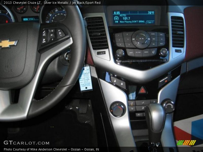 Silver Ice Metallic / Jet Black/Sport Red 2013 Chevrolet Cruze LT
