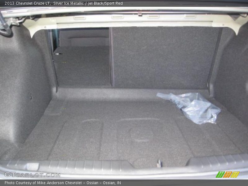 Silver Ice Metallic / Jet Black/Sport Red 2013 Chevrolet Cruze LT