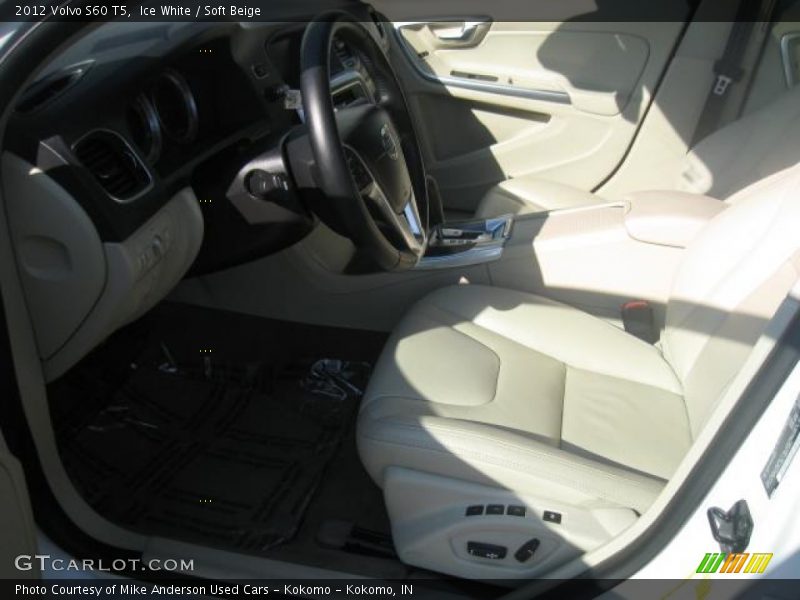 Ice White / Soft Beige 2012 Volvo S60 T5
