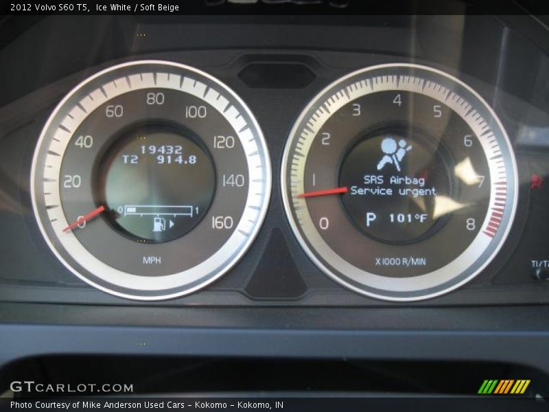 Ice White / Soft Beige 2012 Volvo S60 T5