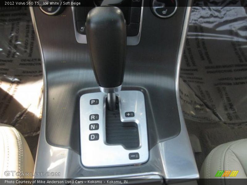 Ice White / Soft Beige 2012 Volvo S60 T5