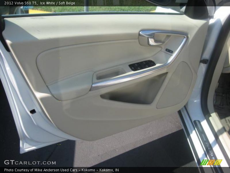 Ice White / Soft Beige 2012 Volvo S60 T5