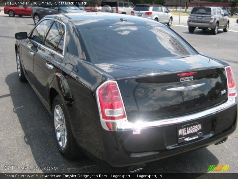 Gloss Black / Black 2011 Chrysler 300 Limited
