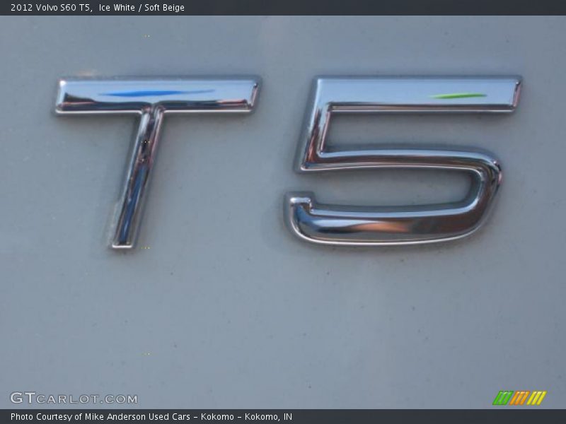Ice White / Soft Beige 2012 Volvo S60 T5