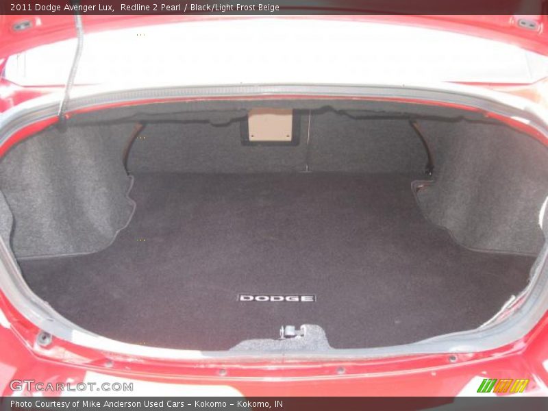 Redline 2 Pearl / Black/Light Frost Beige 2011 Dodge Avenger Lux