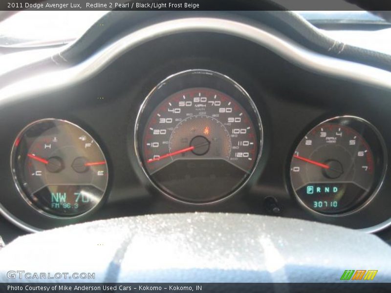 Redline 2 Pearl / Black/Light Frost Beige 2011 Dodge Avenger Lux