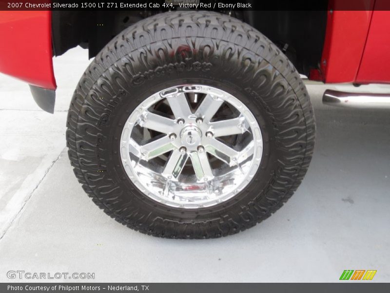 Custom Wheels of 2007 Silverado 1500 LT Z71 Extended Cab 4x4