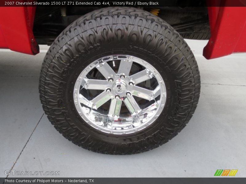 Custom Wheels of 2007 Silverado 1500 LT Z71 Extended Cab 4x4