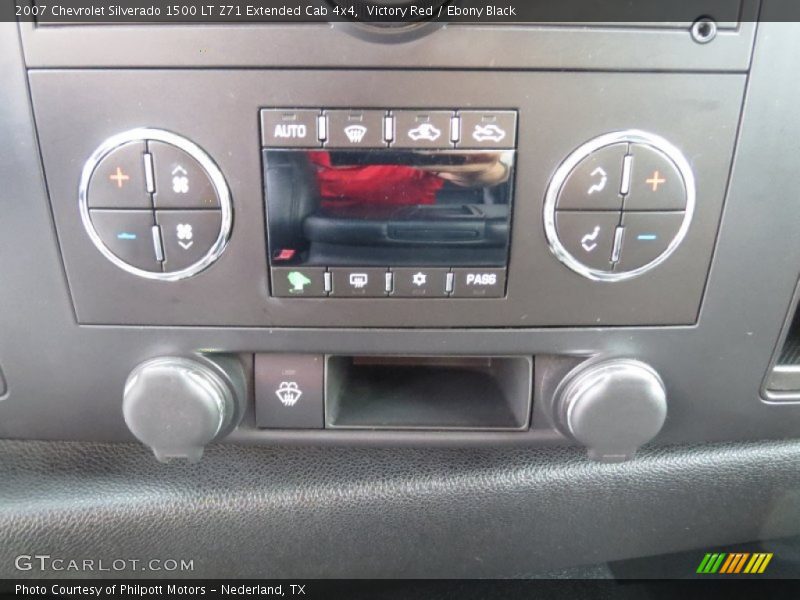 Victory Red / Ebony Black 2007 Chevrolet Silverado 1500 LT Z71 Extended Cab 4x4