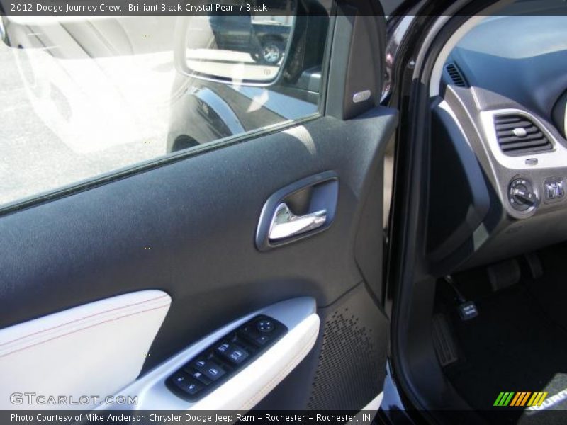 Brilliant Black Crystal Pearl / Black 2012 Dodge Journey Crew