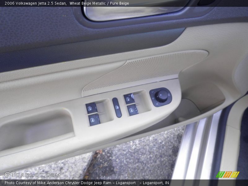 Wheat Beige Metallic / Pure Beige 2006 Volkswagen Jetta 2.5 Sedan