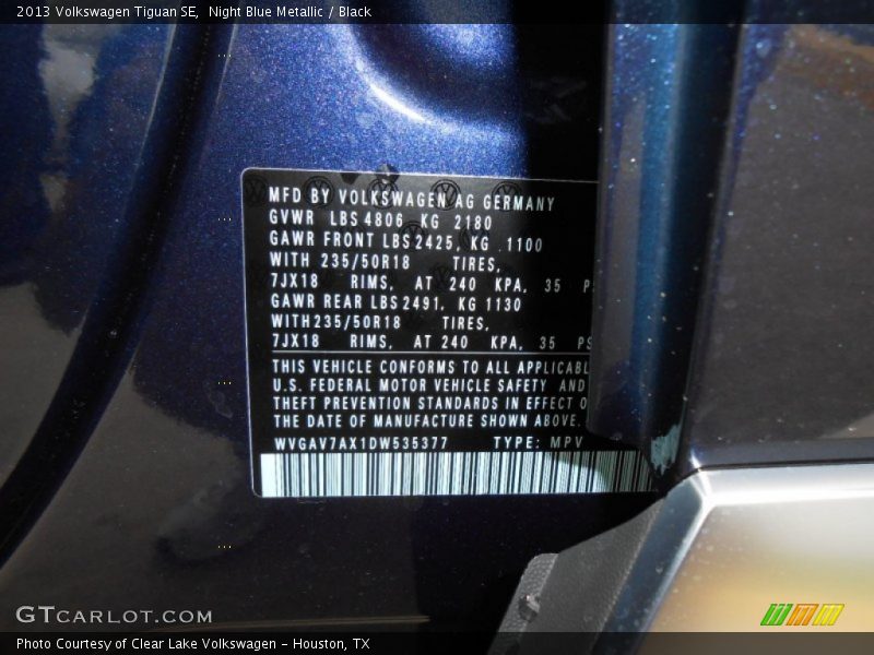 Night Blue Metallic / Black 2013 Volkswagen Tiguan SE