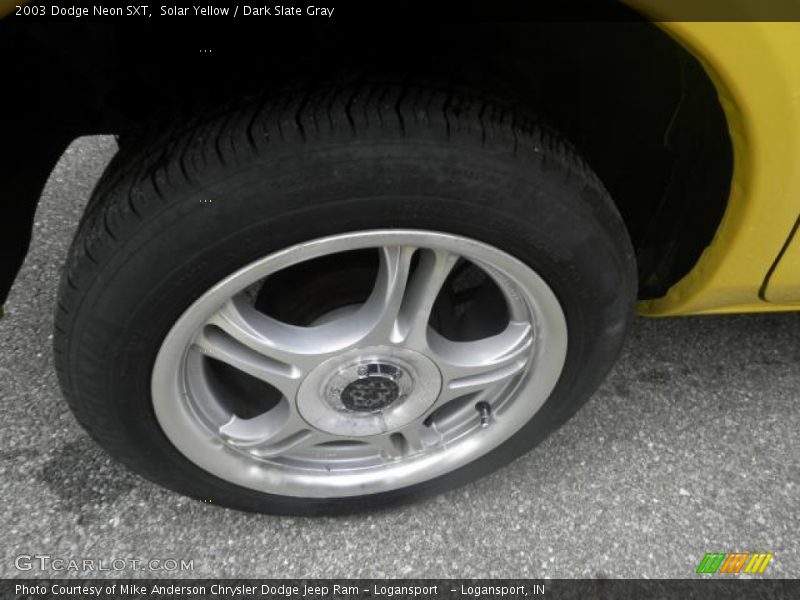 Solar Yellow / Dark Slate Gray 2003 Dodge Neon SXT