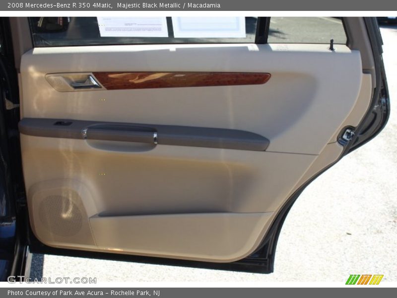 Majestic Black Metallic / Macadamia 2008 Mercedes-Benz R 350 4Matic
