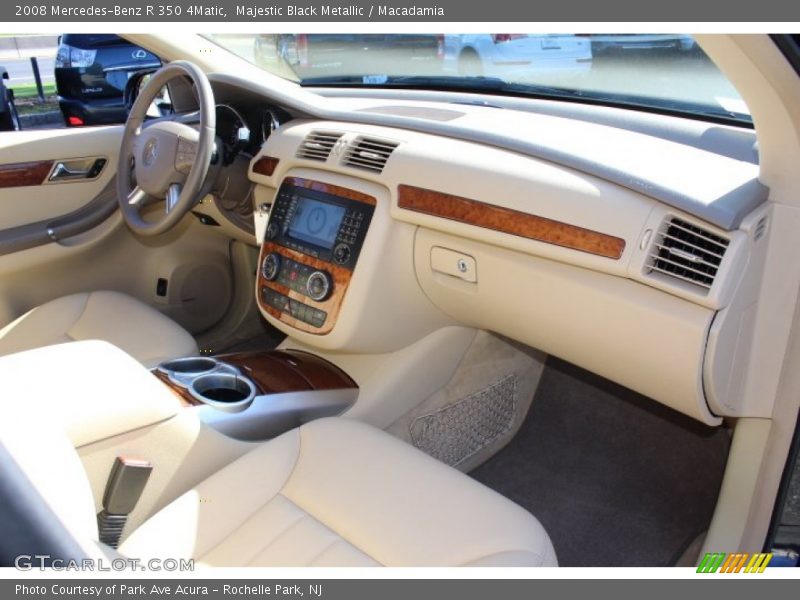 Majestic Black Metallic / Macadamia 2008 Mercedes-Benz R 350 4Matic
