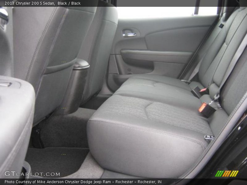 Black / Black 2013 Chrysler 200 S Sedan